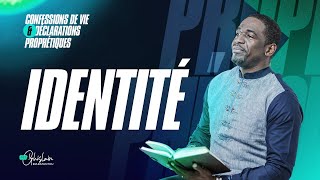 IDENTITE !